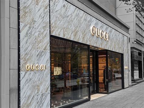 gucci bloor street.